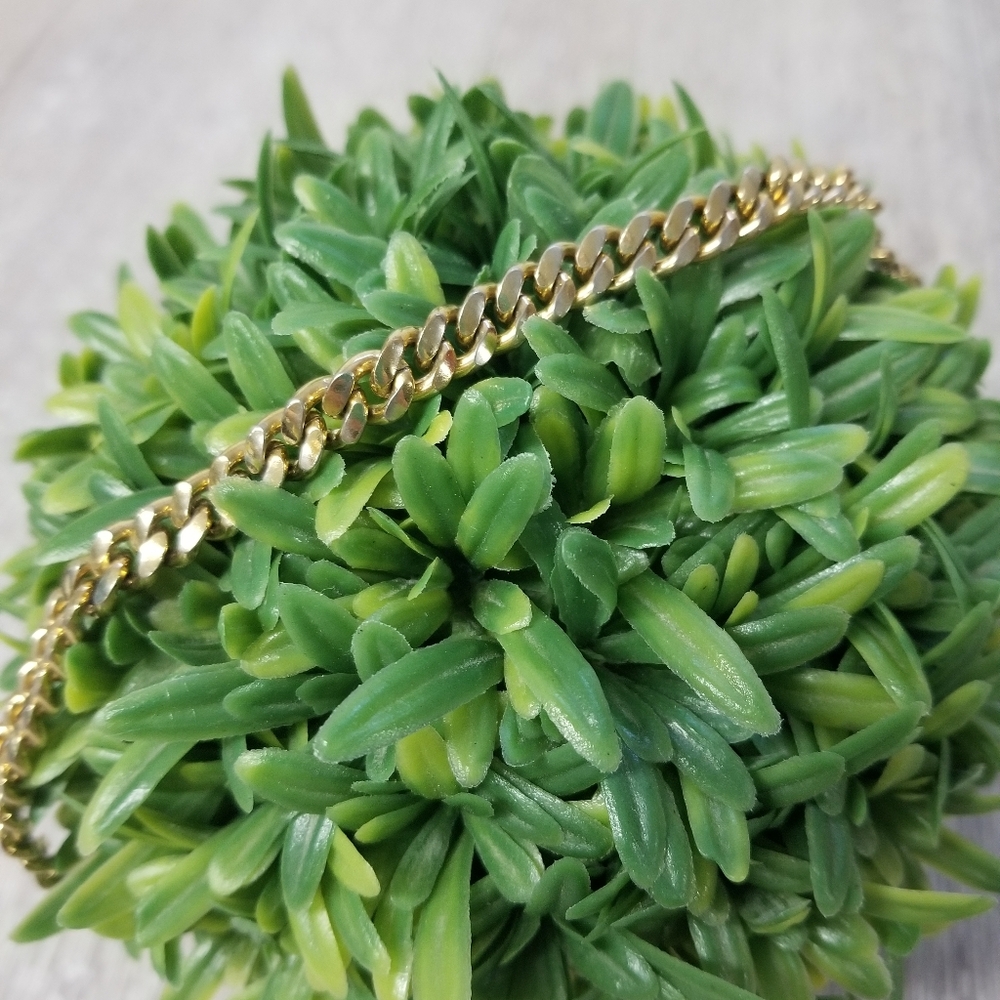 Vintage Monet goldtone chain bracelet - Picture 2 of 8